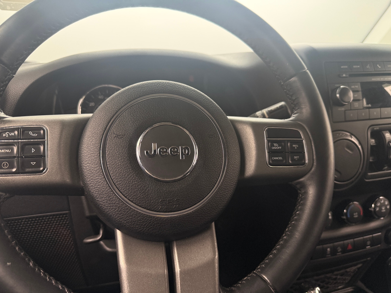 Thumbnail: 2017 Jeep Wrangler - 5
