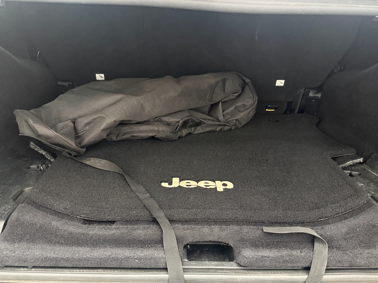 Thumbnail: 2017 Jeep Wrangler - 7