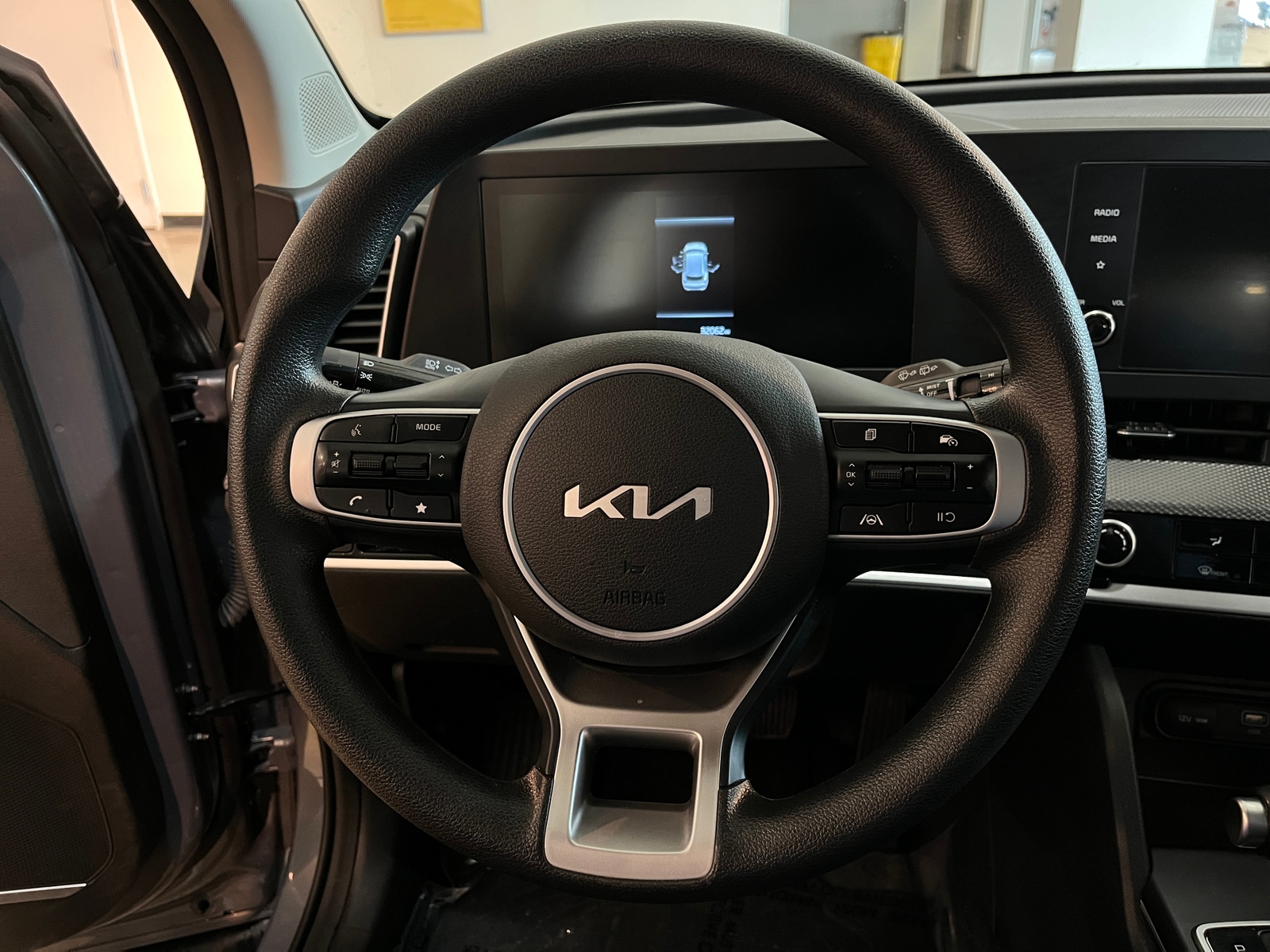 Thumbnail: 2025 Kia Sportage - 5