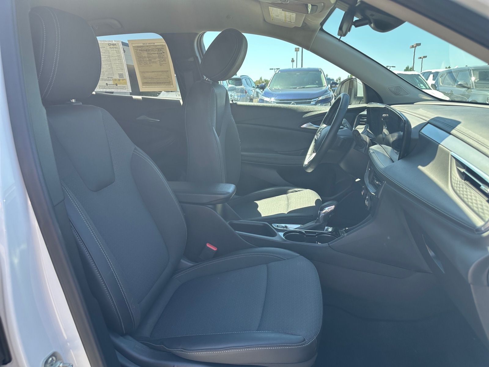 Thumbnail: 2025 Buick Encore GX - 2