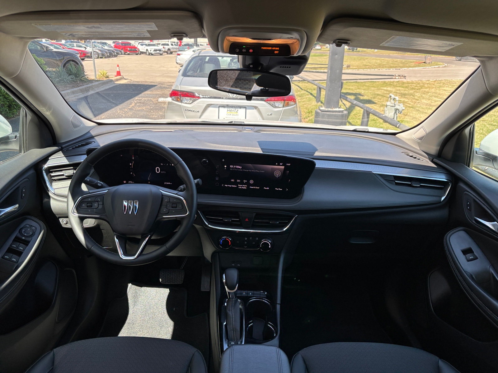 Thumbnail: 2025 Buick Encore GX - 3