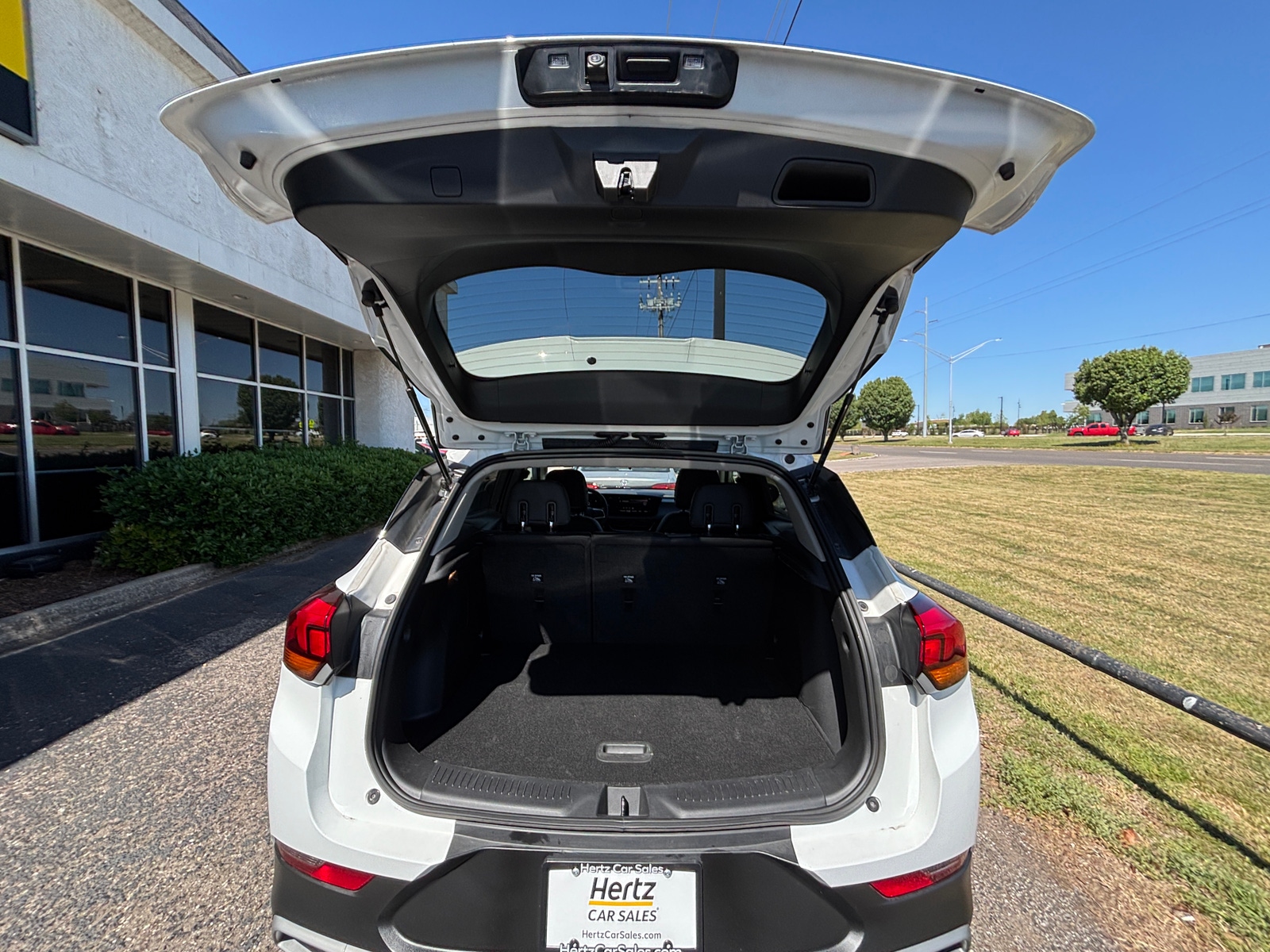 Thumbnail: 2025 Buick Encore GX - 6