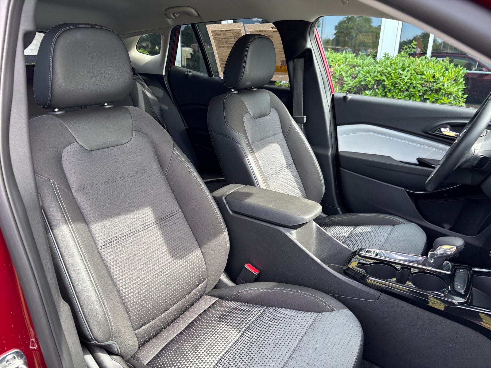 Thumbnail: 2025 Chevrolet Trax - 2