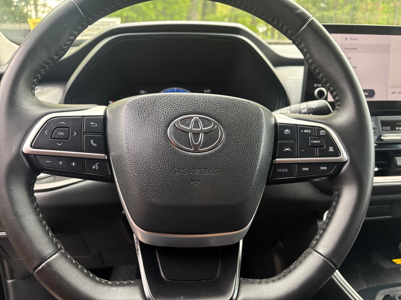 Thumbnail: 2025 Toyota Grand Highlander - 4