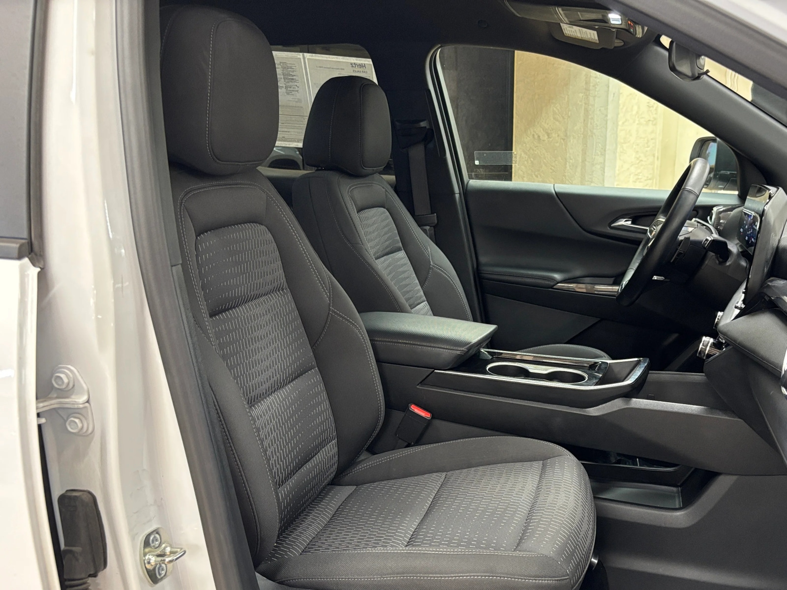 Thumbnail: 2025 Chevrolet Equinox - 2