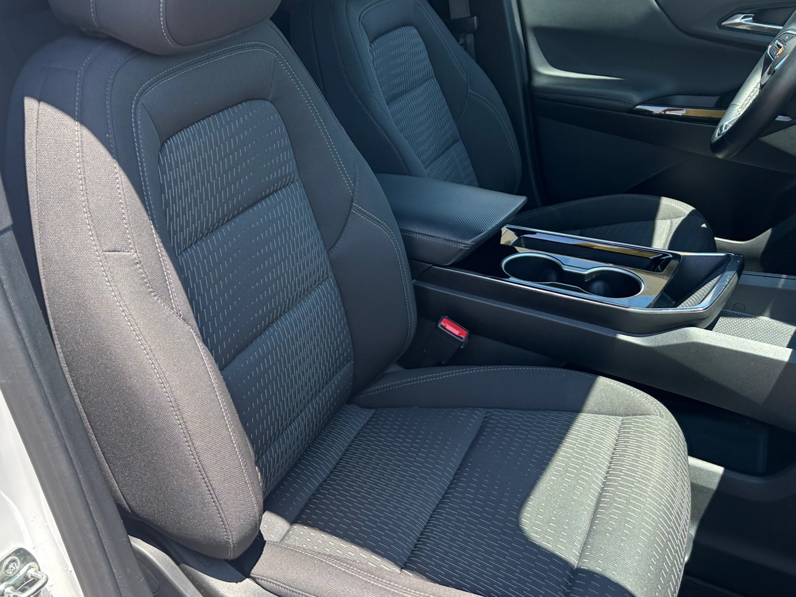 Thumbnail: 2025 Chevrolet Equinox - 2