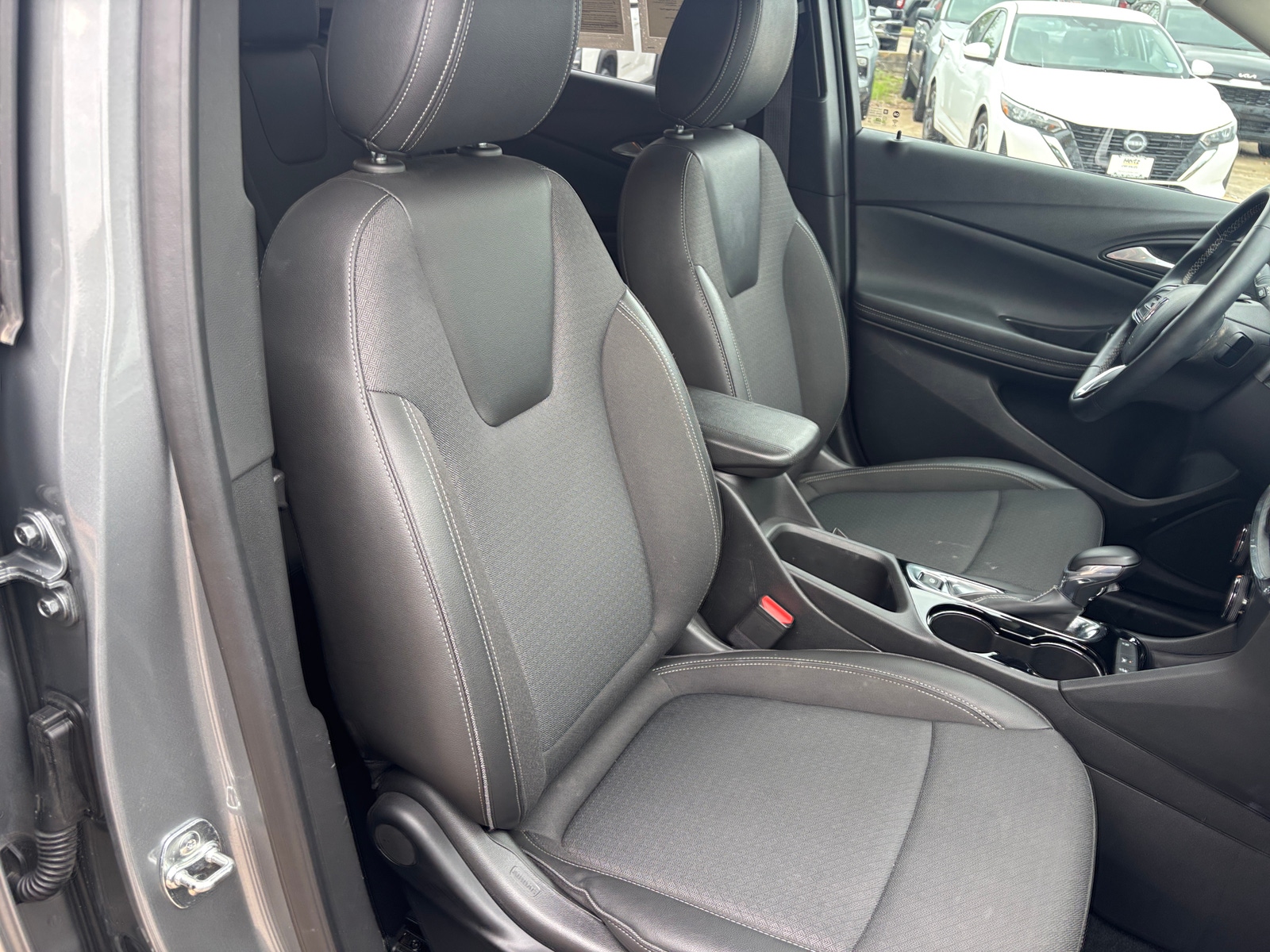 Thumbnail: 2025 Buick Encore GX - 2