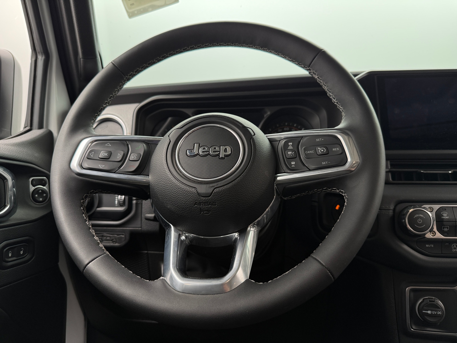 Thumbnail: 2025 Jeep Wrangler - 4