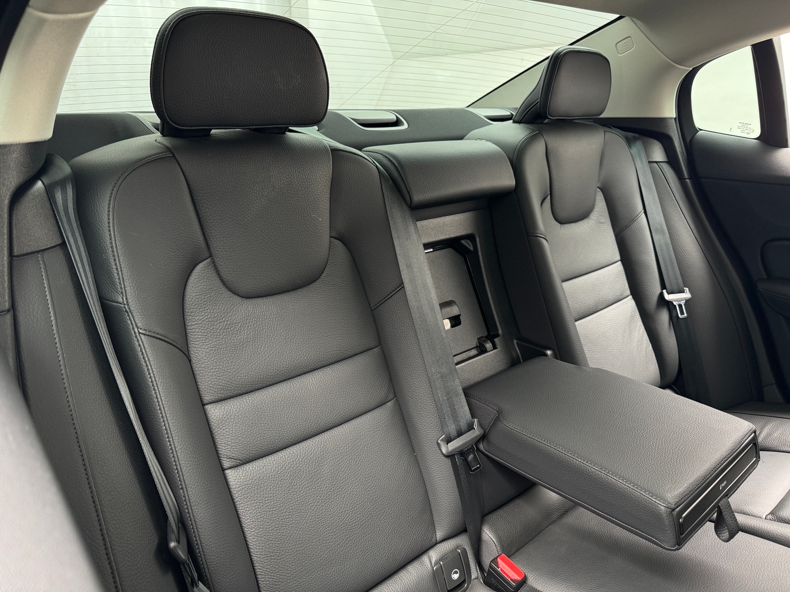 Thumbnail: 2024 Volvo S60 - 5