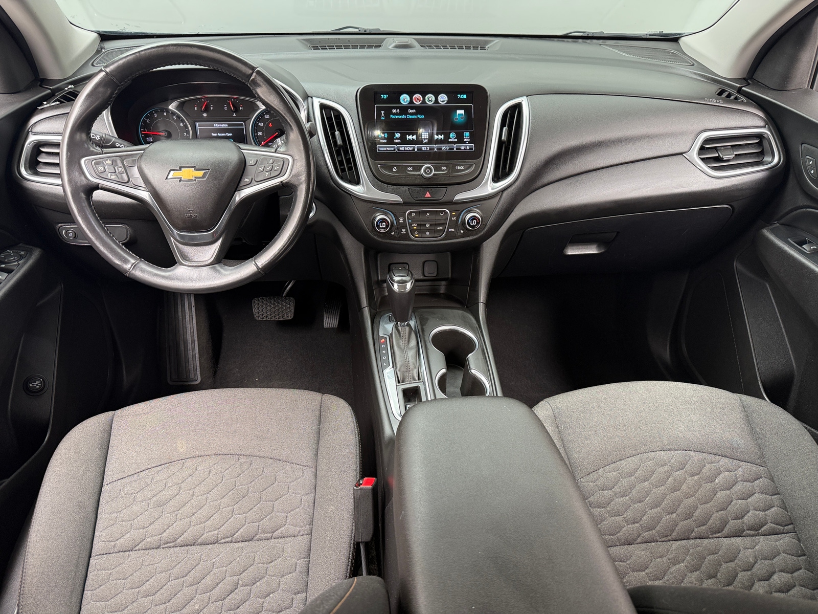 Thumbnail: 2018 Chevrolet Equinox - 3