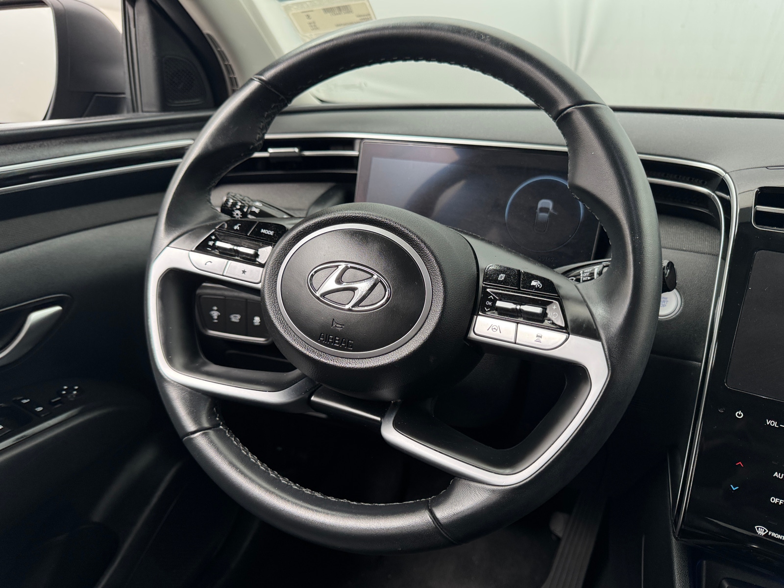 Thumbnail: 2024 Hyundai Tucson - 4