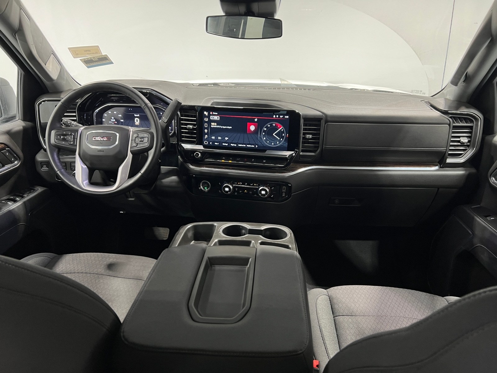 Thumbnail: 2023 GMC Sierra 1500 - 3