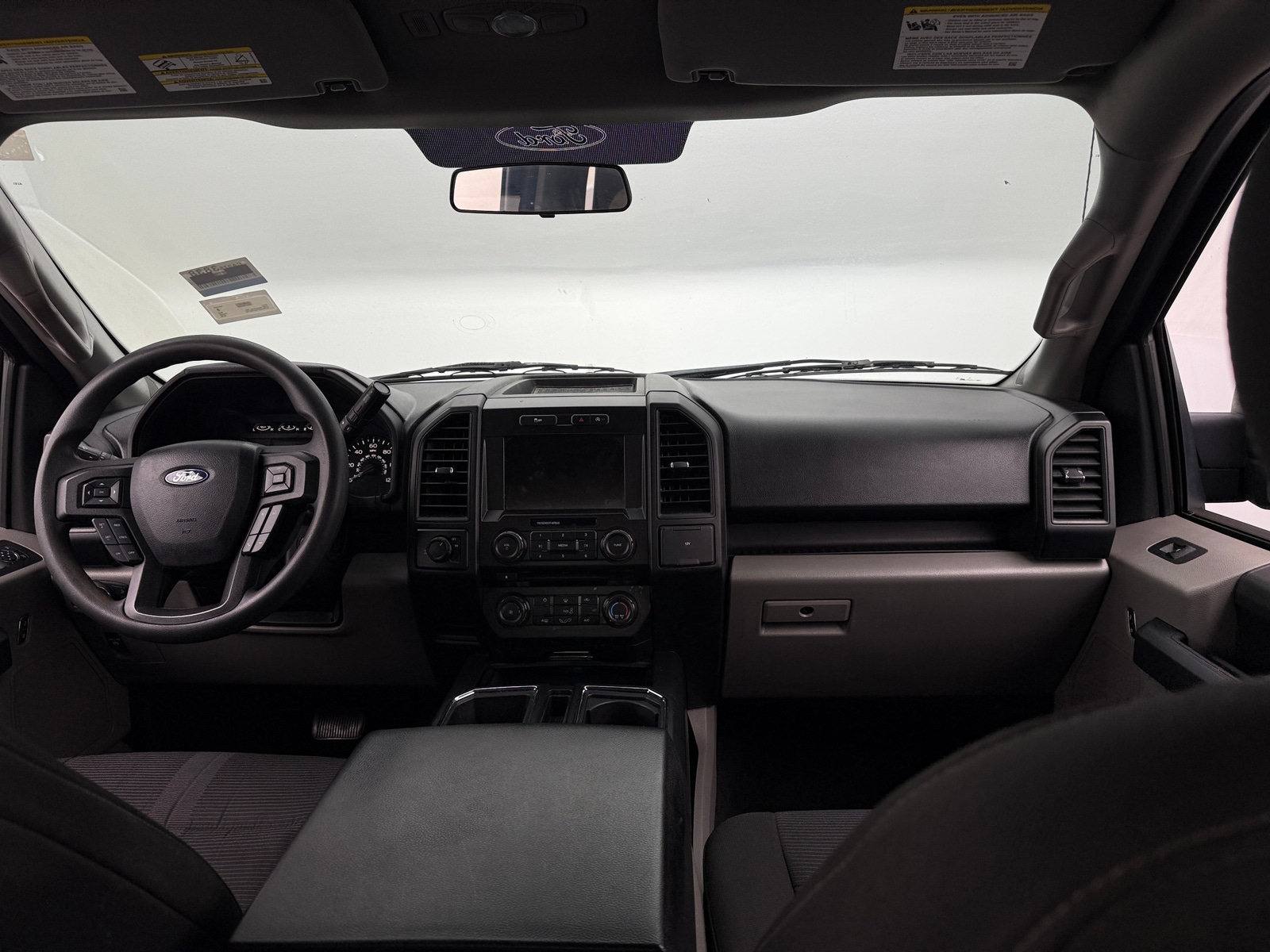 Thumbnail: 2018 Ford Econoline - 3