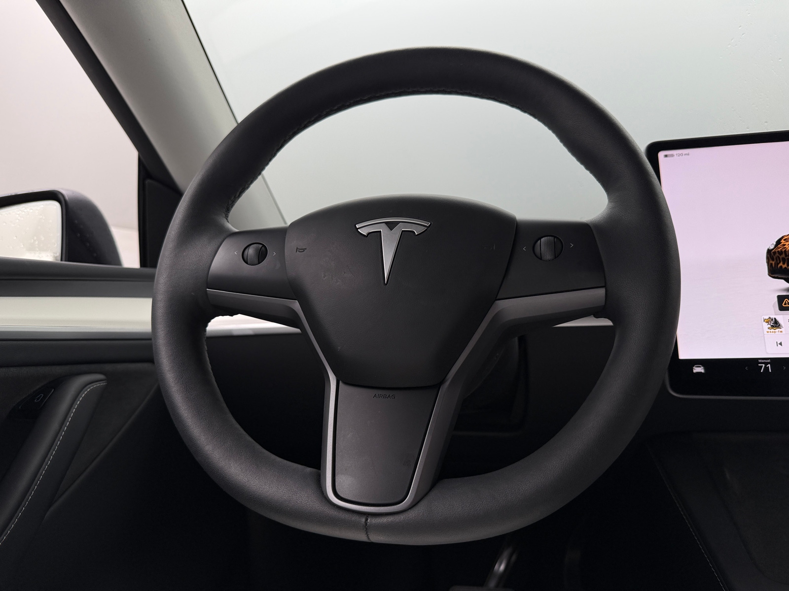 Thumbnail: 2024 Tesla Model Y - 4