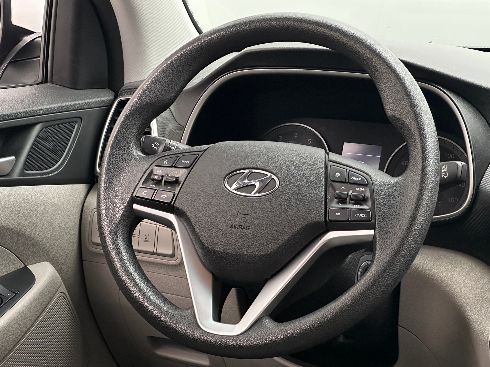Thumbnail: 2019 Hyundai Tucson - 5