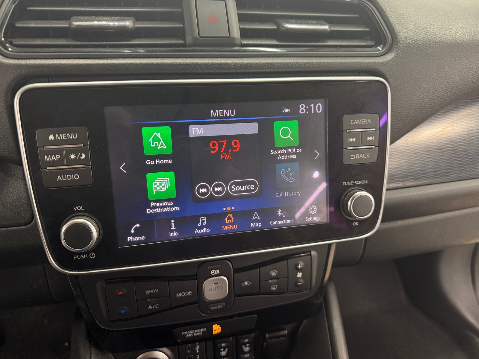 Thumbnail: 2021 Nissan Leaf - 3