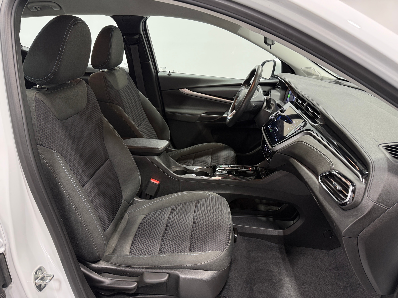 Thumbnail: 2023 Chevrolet Bolt EUV - 2