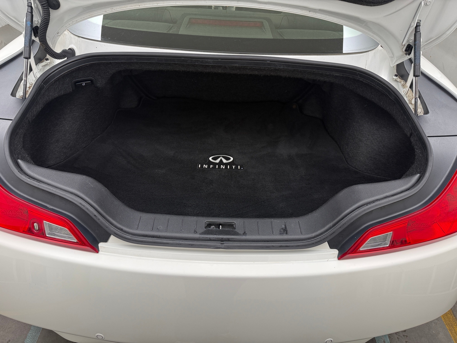 Thumbnail: 2013 INFINITI G37 - 4