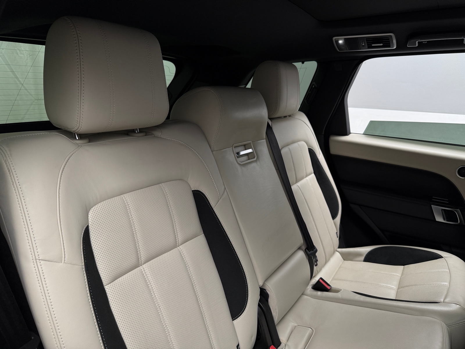 Thumbnail: 2020 Land Rover Range Rover Sport - 6