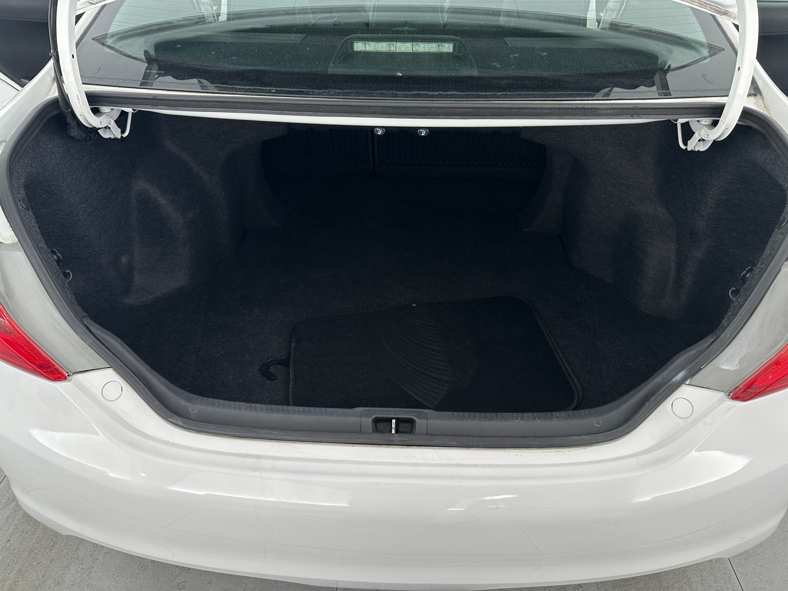 Thumbnail: 2014 Toyota Camry - 7