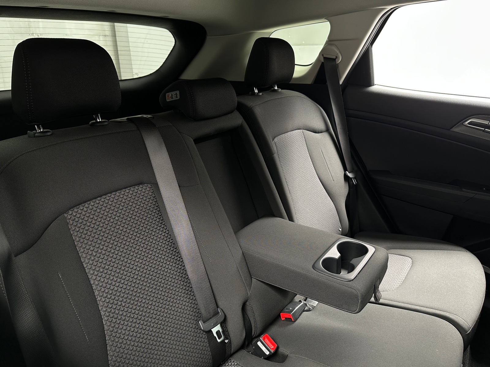 Thumbnail: 2025 Kia Sportage - 6