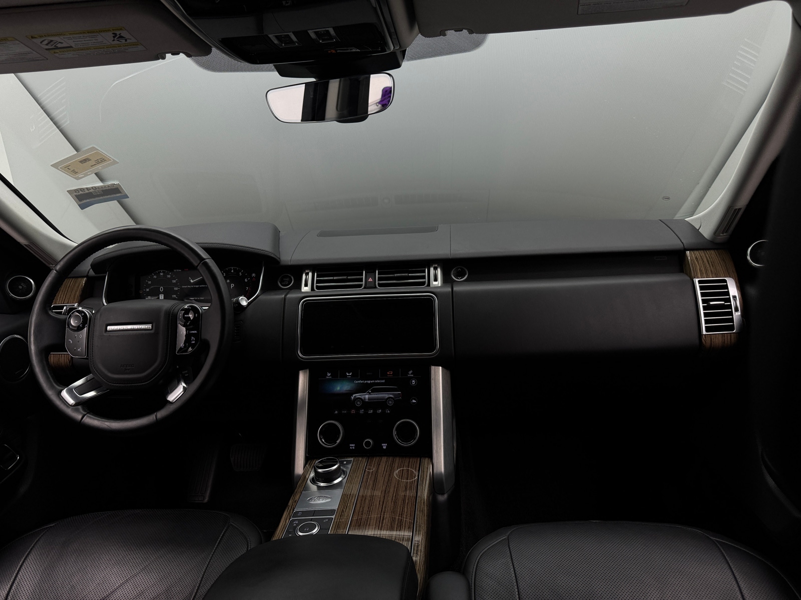 Thumbnail: 2020 Land Rover Range Rover - 2