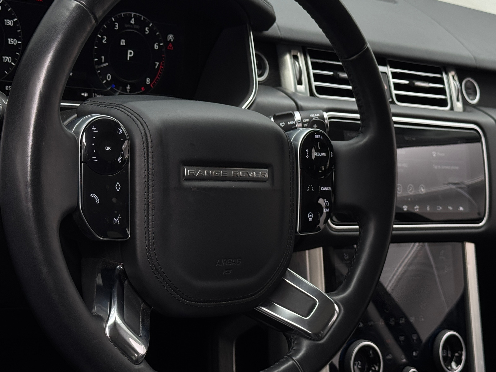 Thumbnail: 2020 Land Rover Range Rover - 4