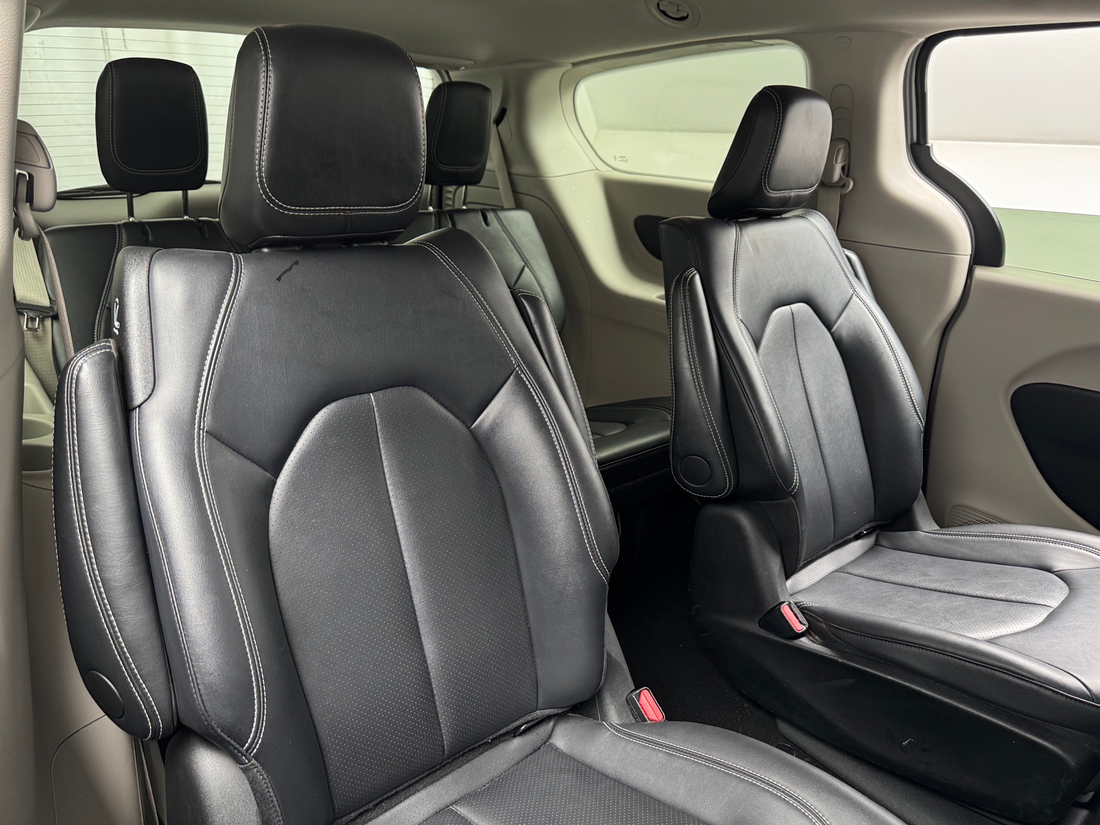 Thumbnail: 2024 Chrysler Pacifica - 5