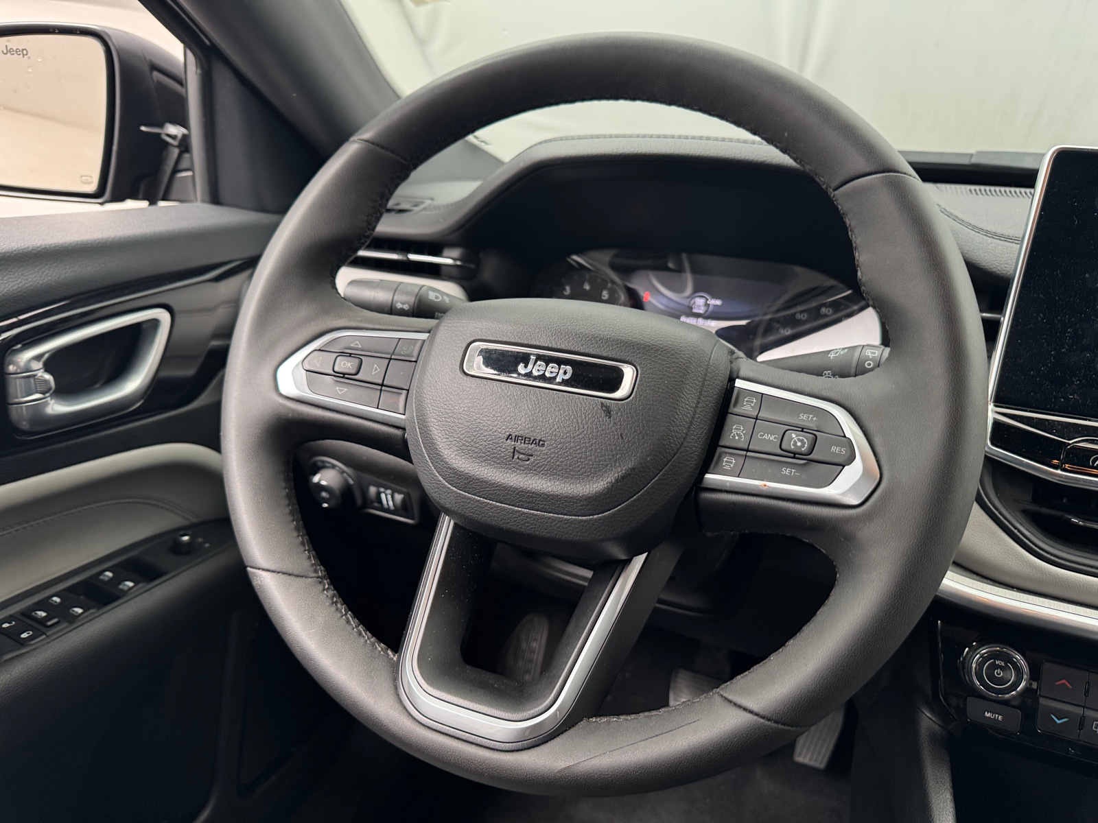 Thumbnail: 2025 Jeep Compass - 4