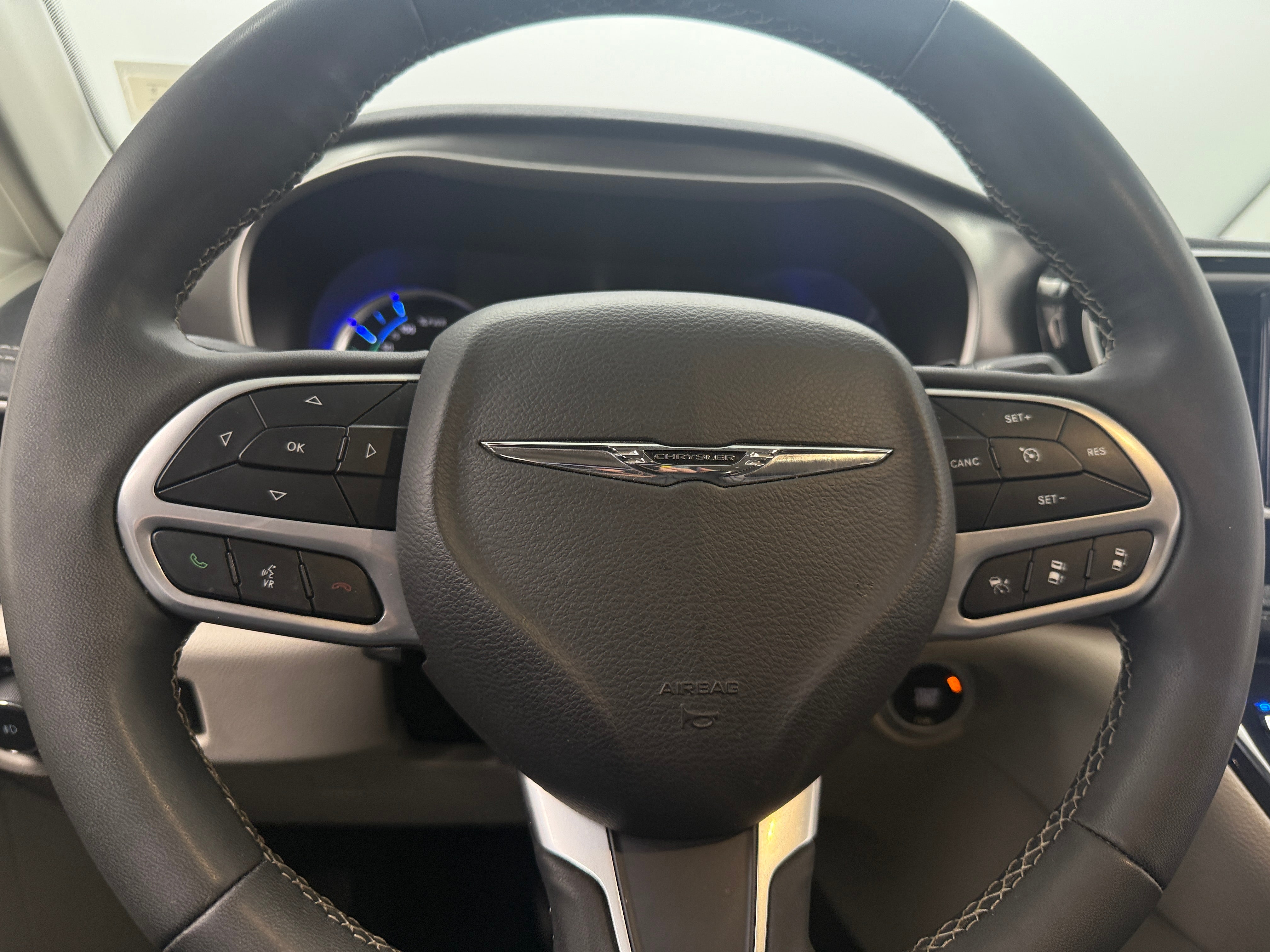 2023 Chrysler Pacifica Hybrid