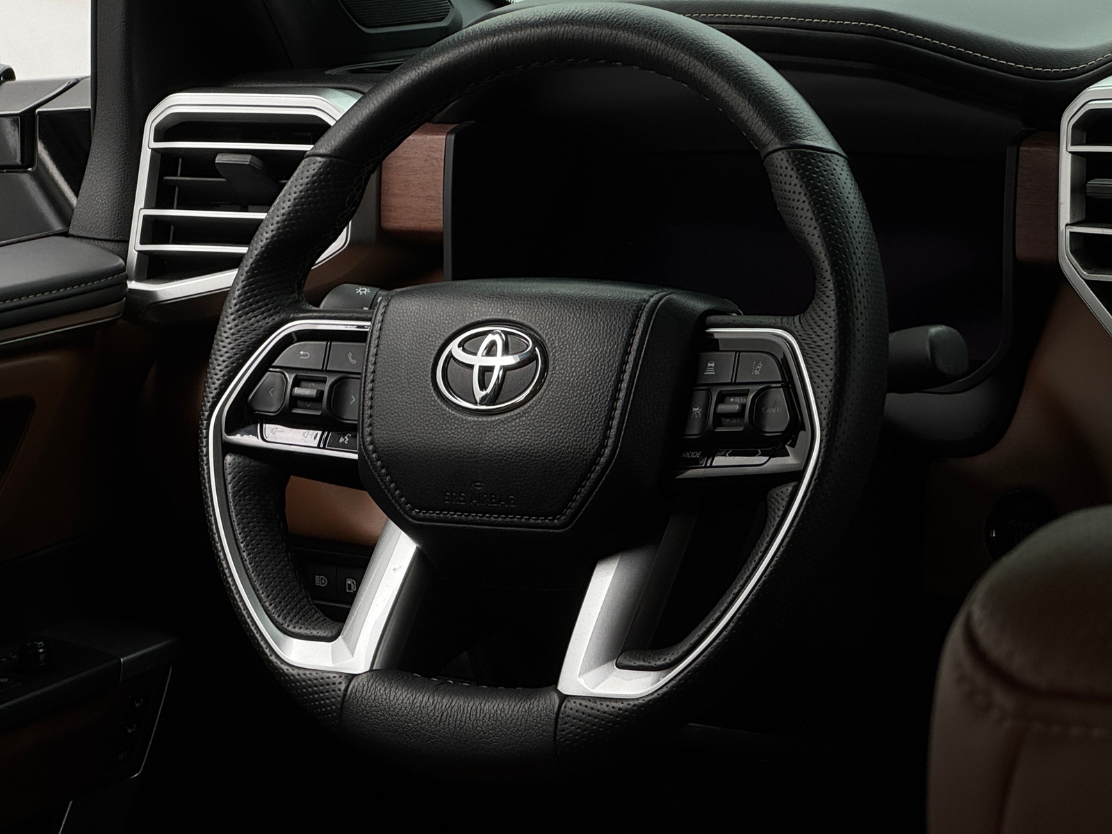 Thumbnail: 2025 Toyota Tundra - 4