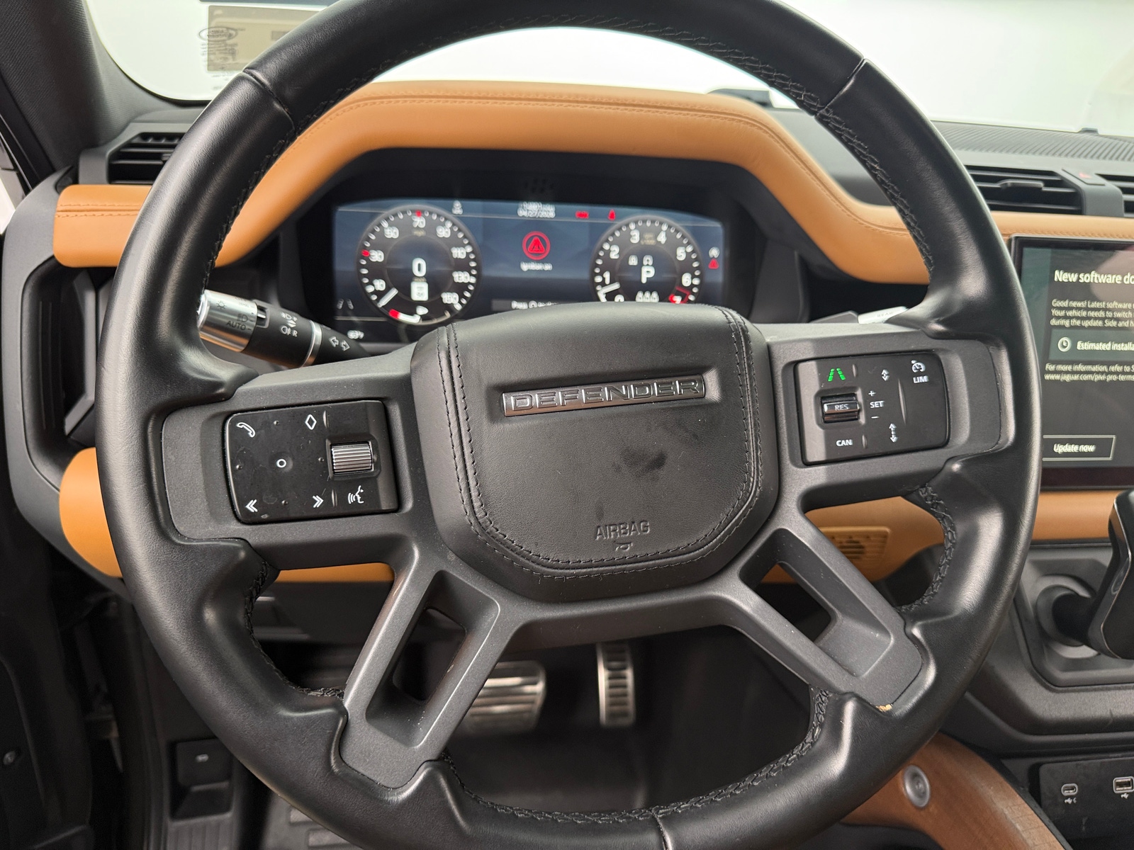 Thumbnail: 2022 Land Rover Defender - 4