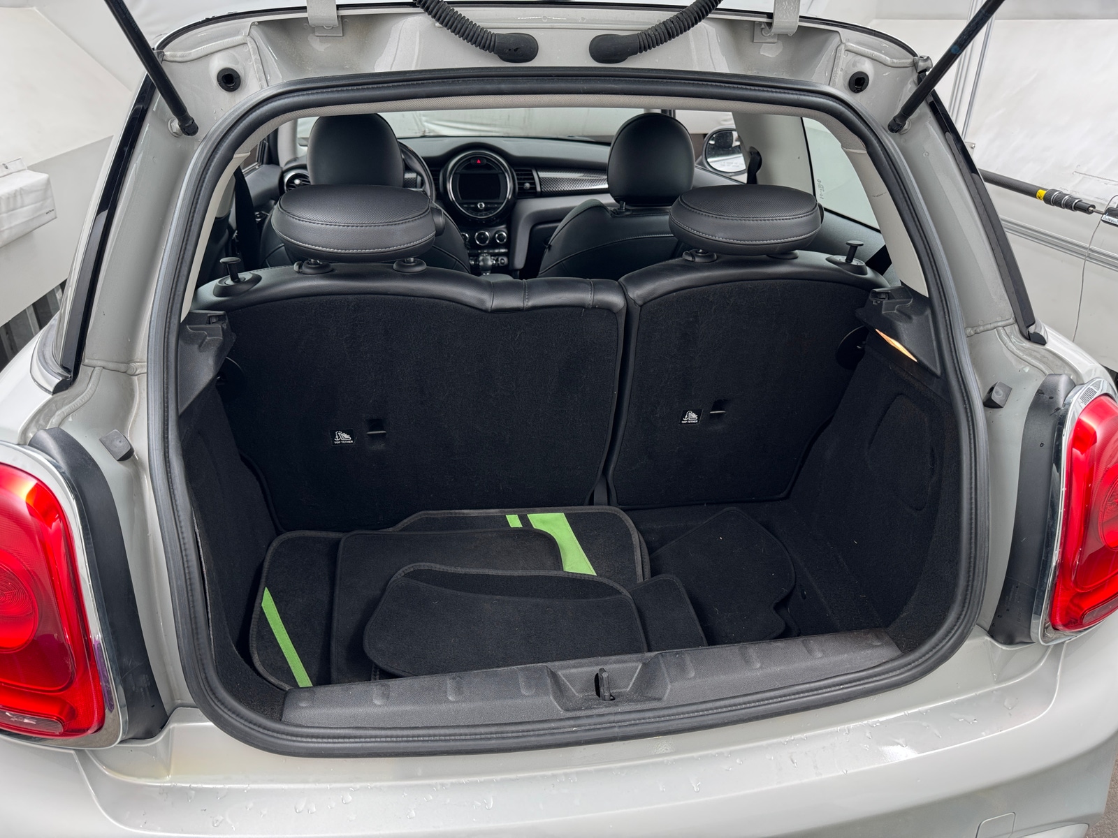 Thumbnail: 2015 MINI Cooper Hardtop - 6