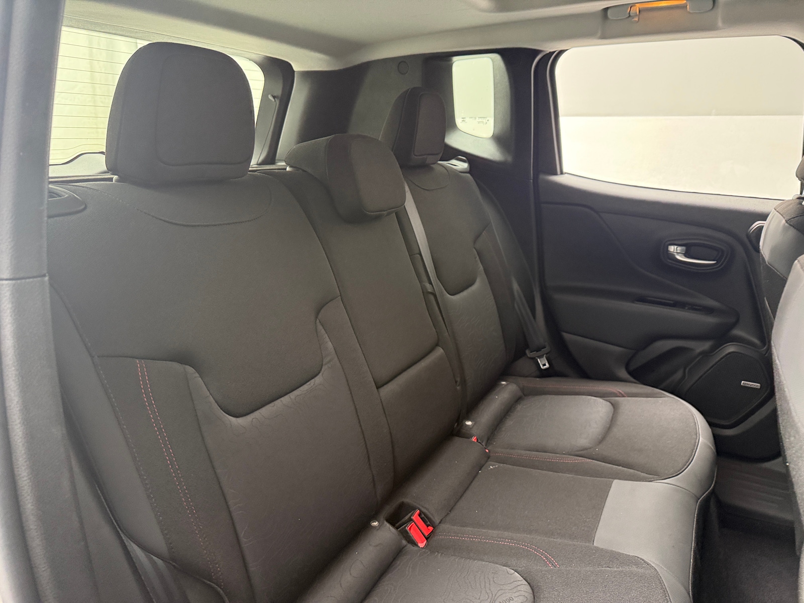 Thumbnail: 2021 Jeep Renegade - 6