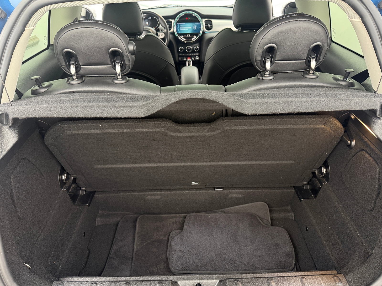 Thumbnail: 2022 MINI Cooper Hardtop - 6