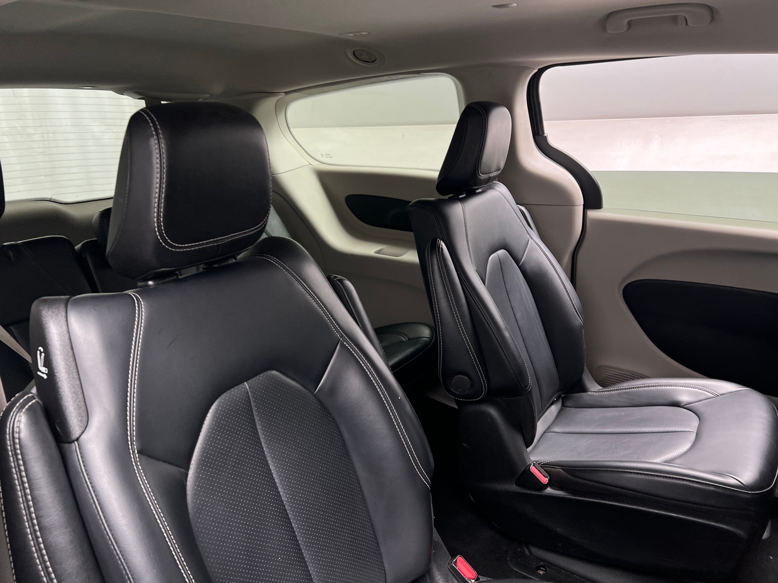 Thumbnail: 2024 Chrysler Pacifica - 5
