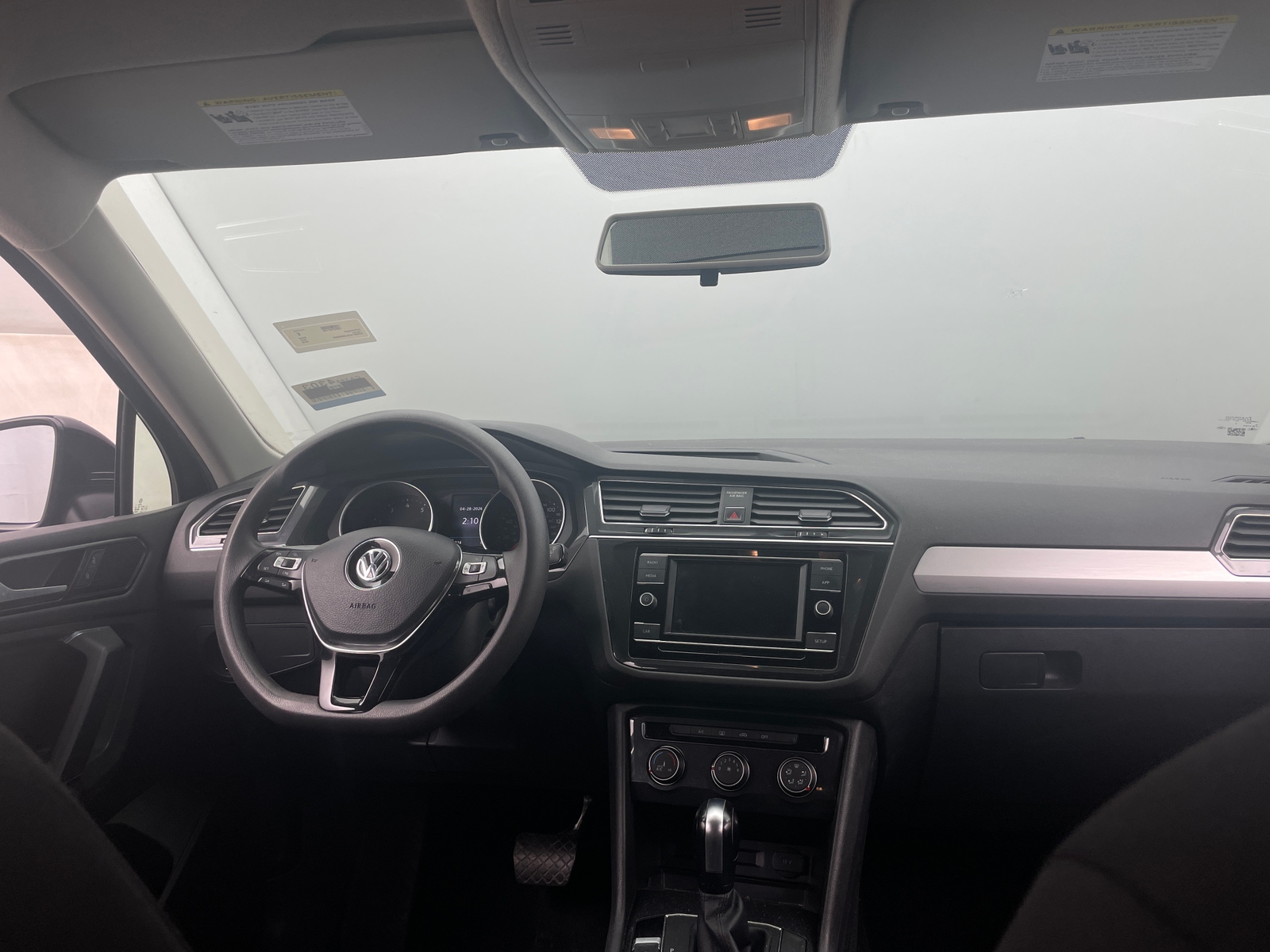 Thumbnail: 2018 Volkswagen Tiguan - 3
