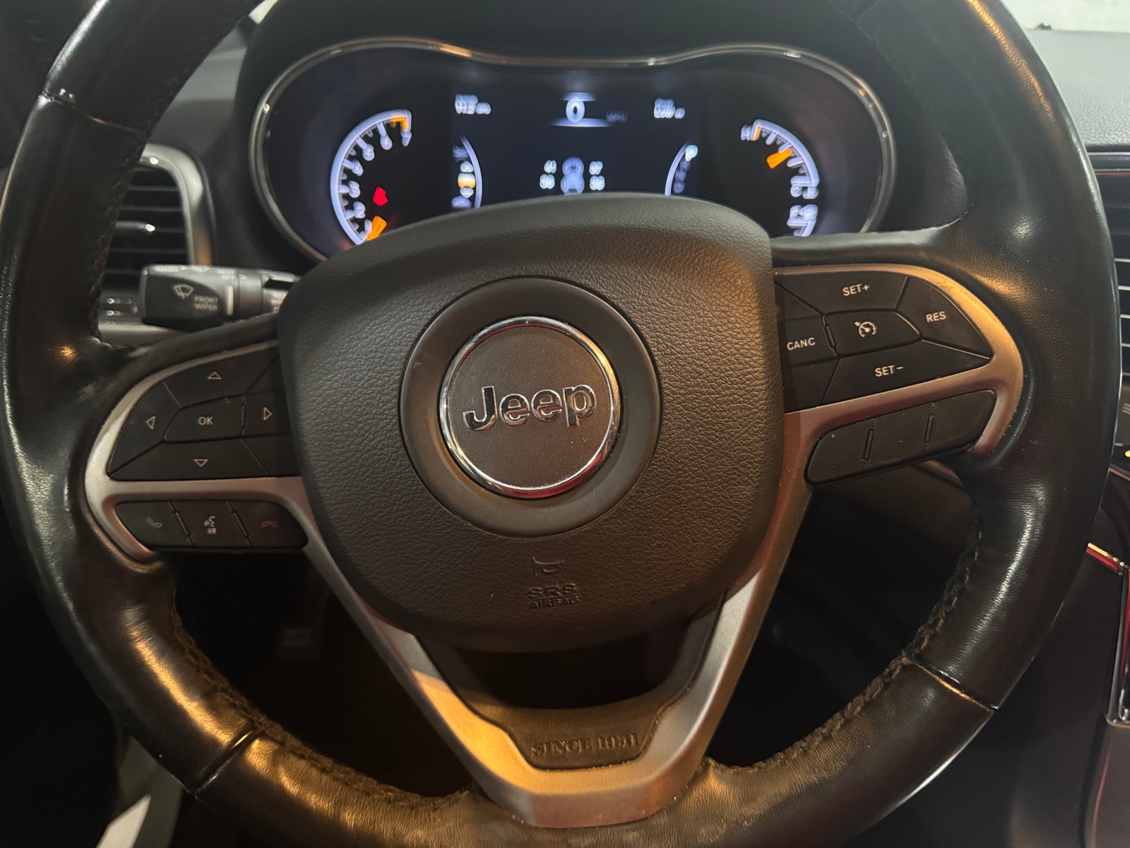Thumbnail: 2022 Jeep Grand Cherokee - 4