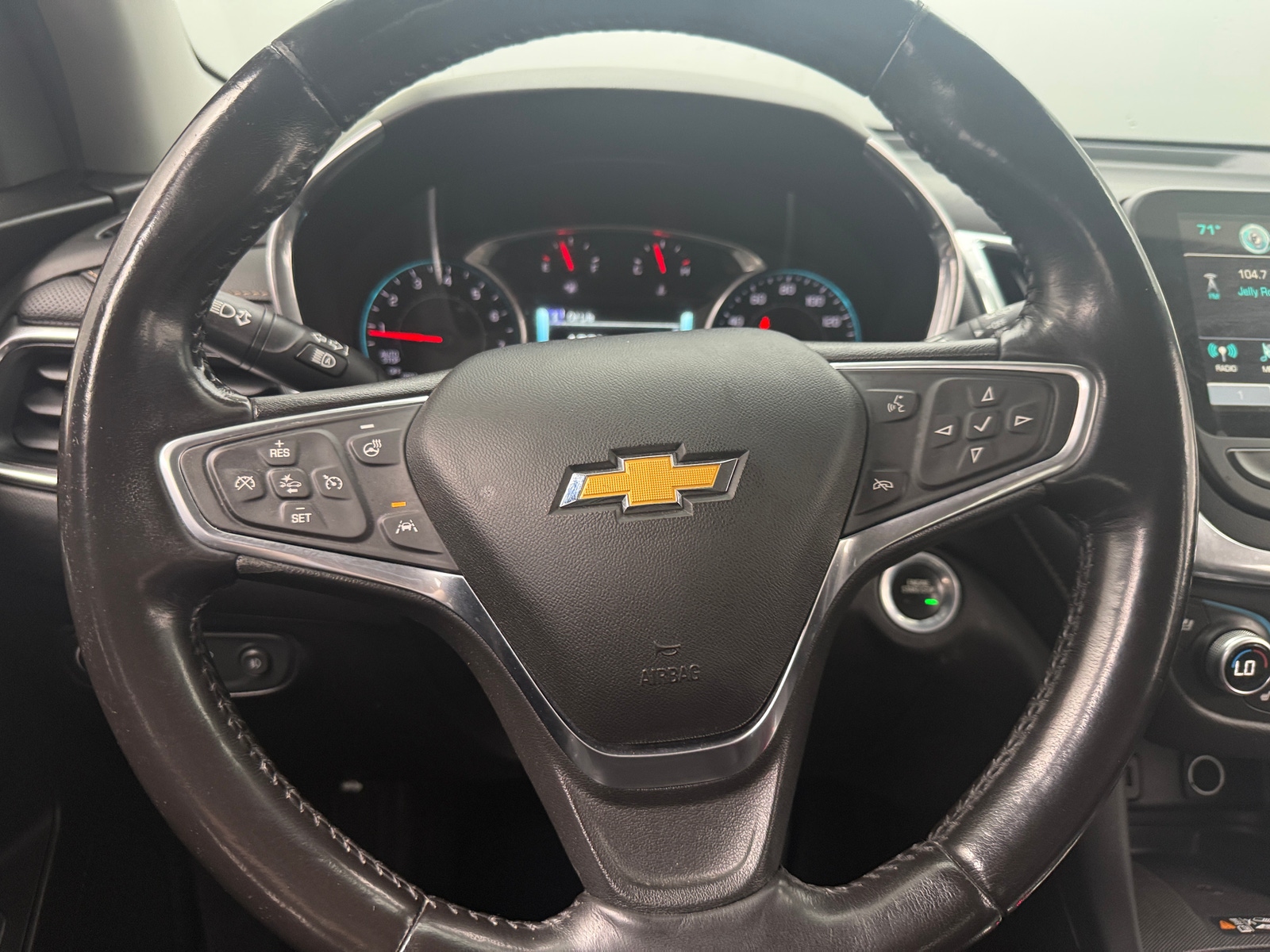 Thumbnail: 2018 Chevrolet Equinox - 4
