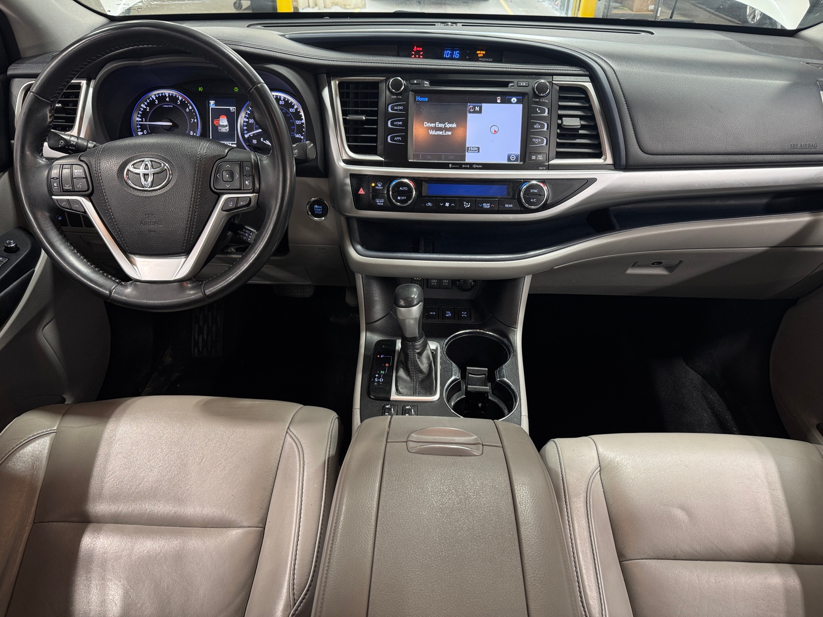 Thumbnail: 2018 Toyota Highlander - 2
