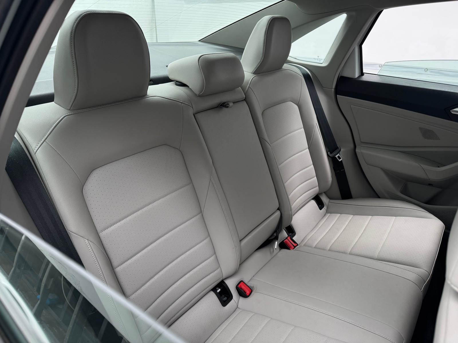 Thumbnail: 2023 Volkswagen Jetta - 5