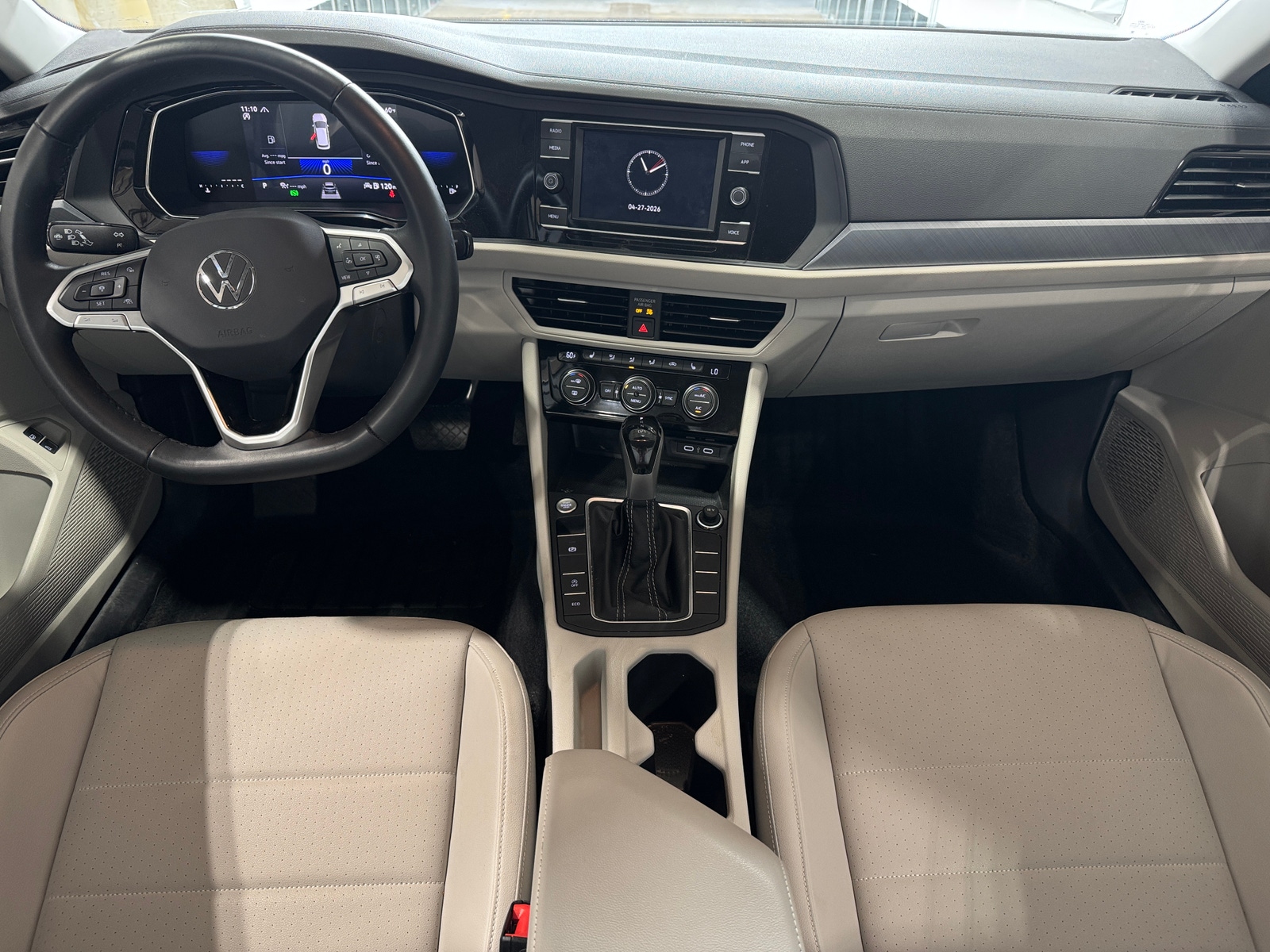 Thumbnail: 2023 Volkswagen Jetta - 2