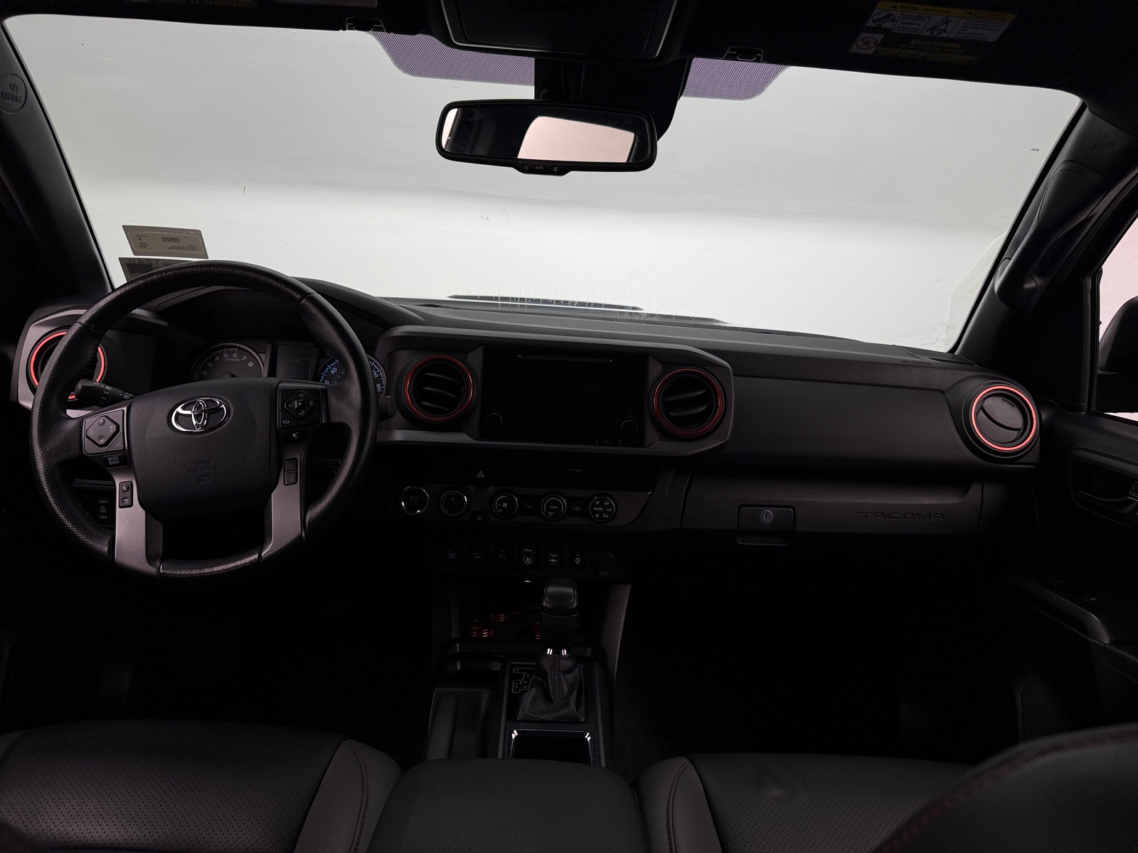 Thumbnail: 2019 Toyota Tacoma - 3