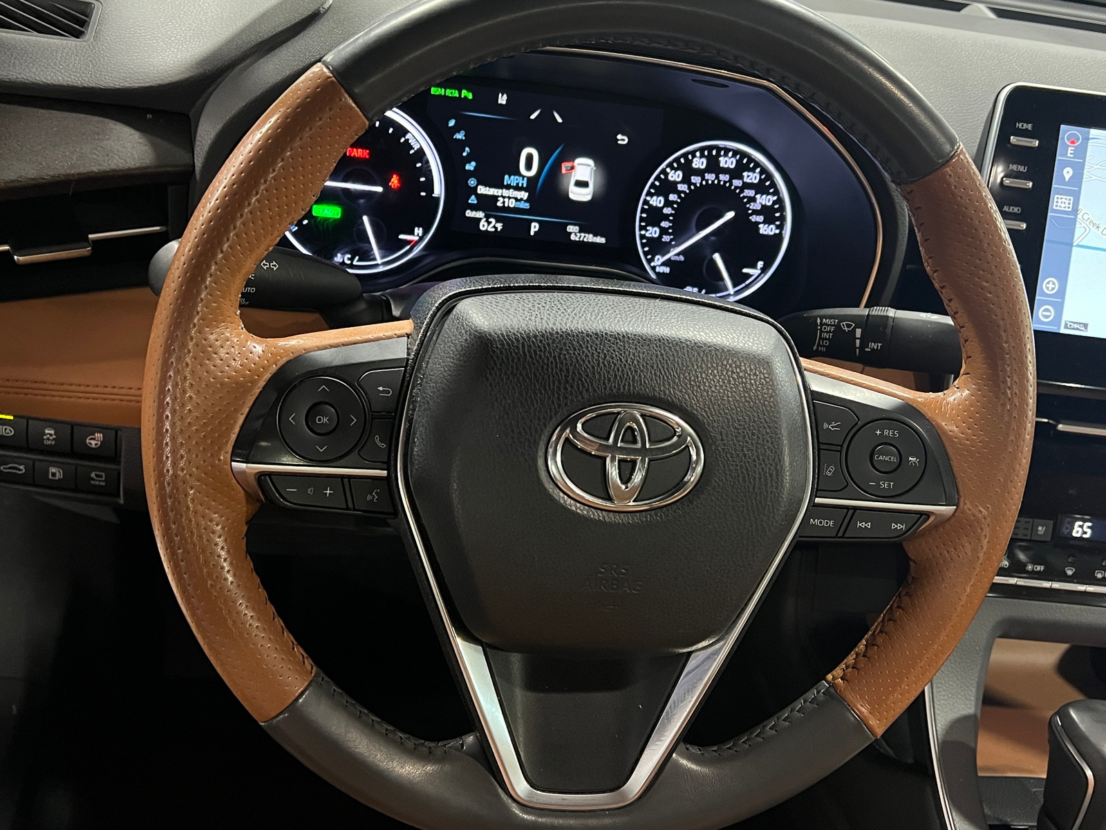 Thumbnail: 2019 Toyota Avalon - 4