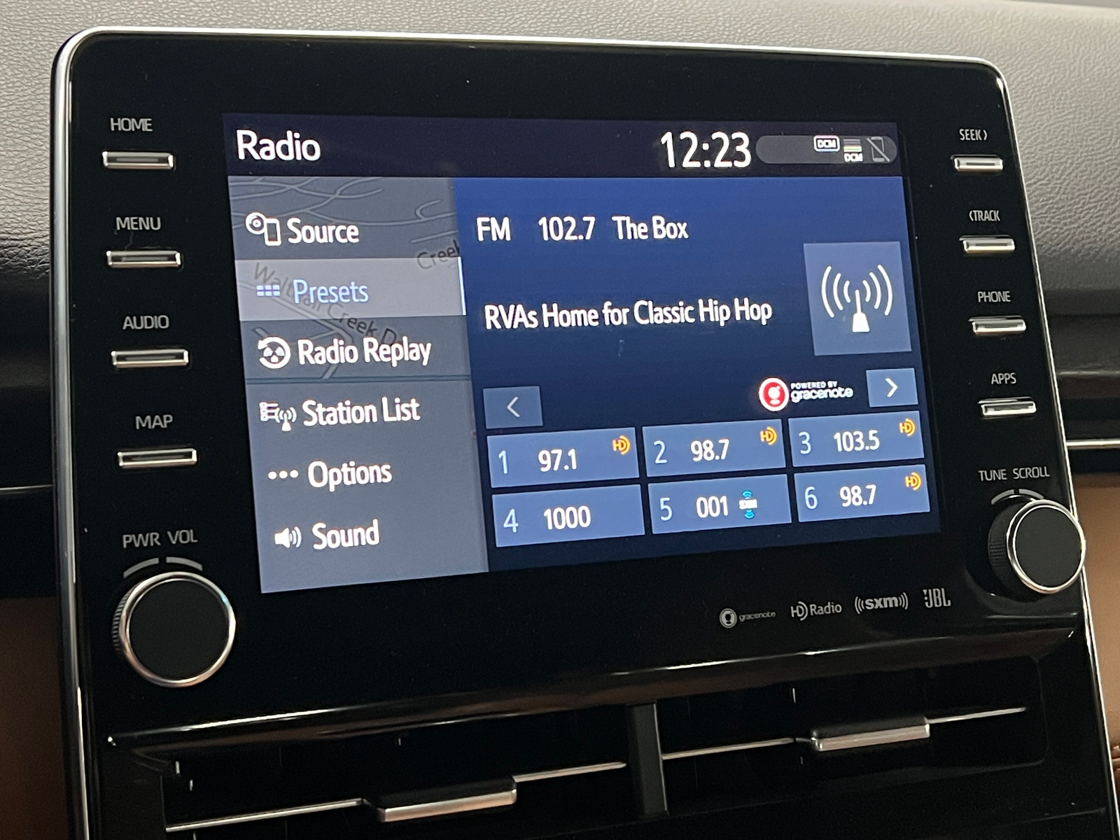 Thumbnail: 2019 Toyota Avalon - 3