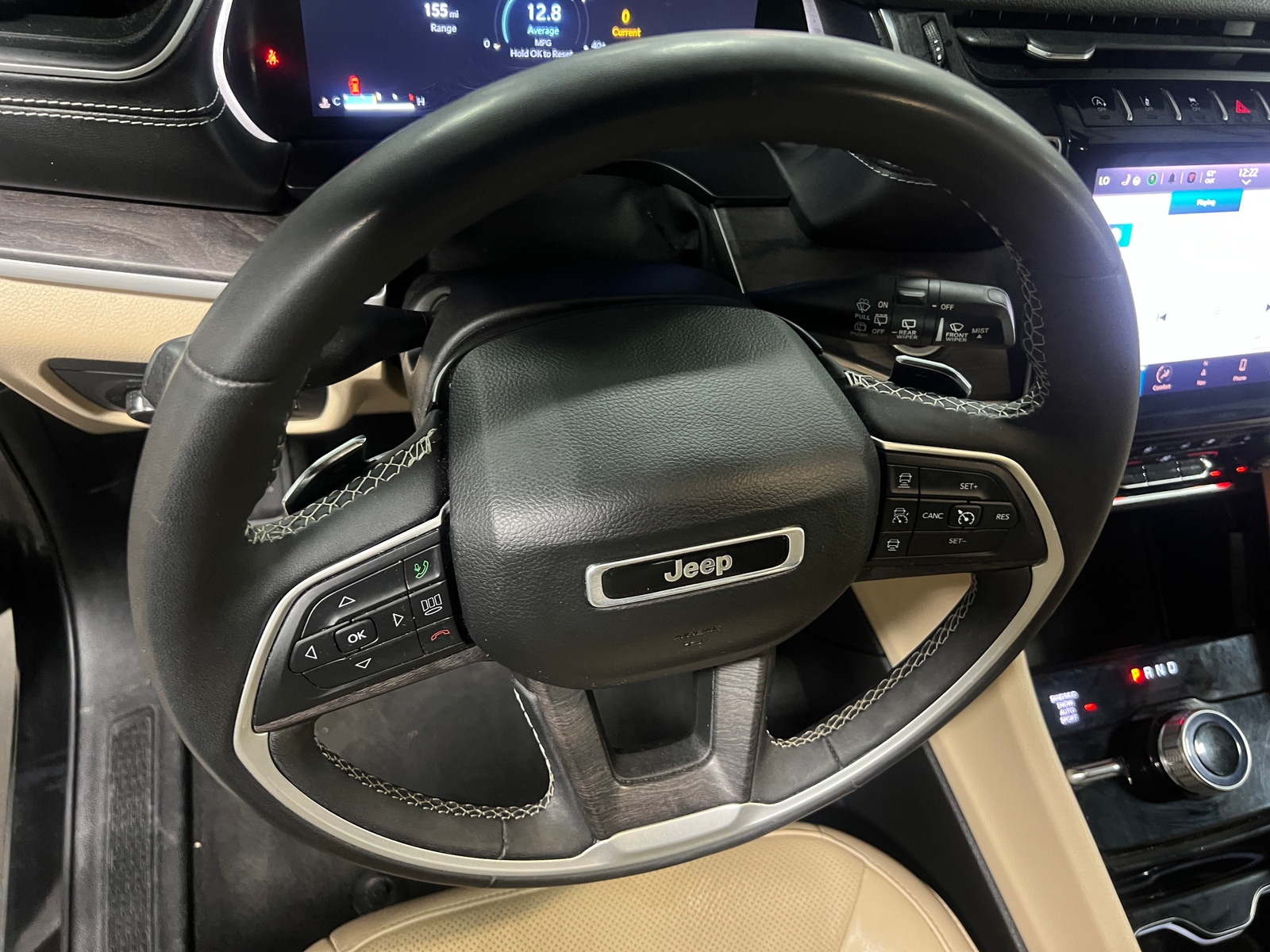 Thumbnail: 2023 Jeep Grand Cherokee L - 4
