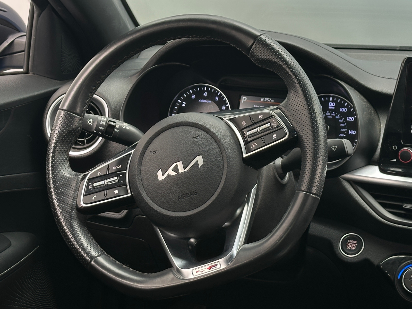 Thumbnail: 2023 Kia Forte - 5