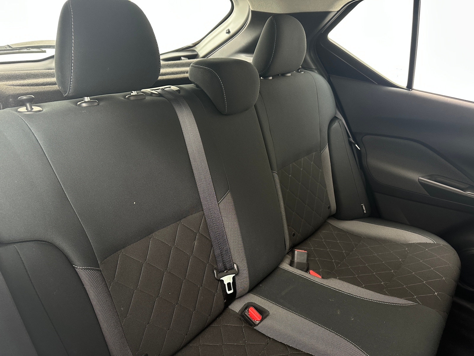 Thumbnail: 2020 Nissan Kicks - 6