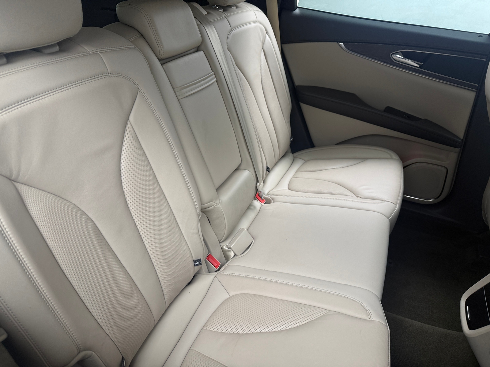 Thumbnail: 2019 Lincoln Nautilus - 5