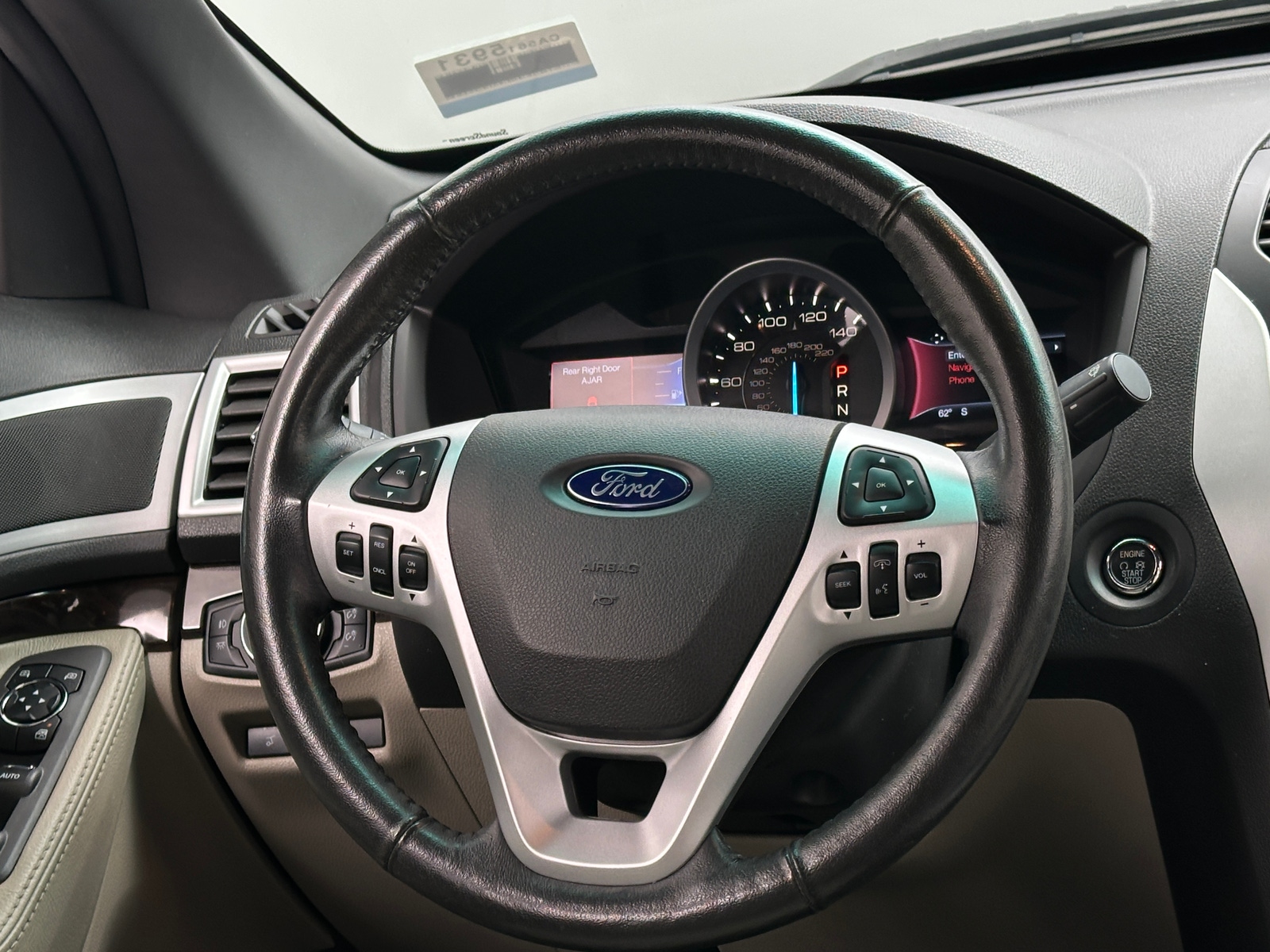 Thumbnail: 2015 Ford Explorer - 4